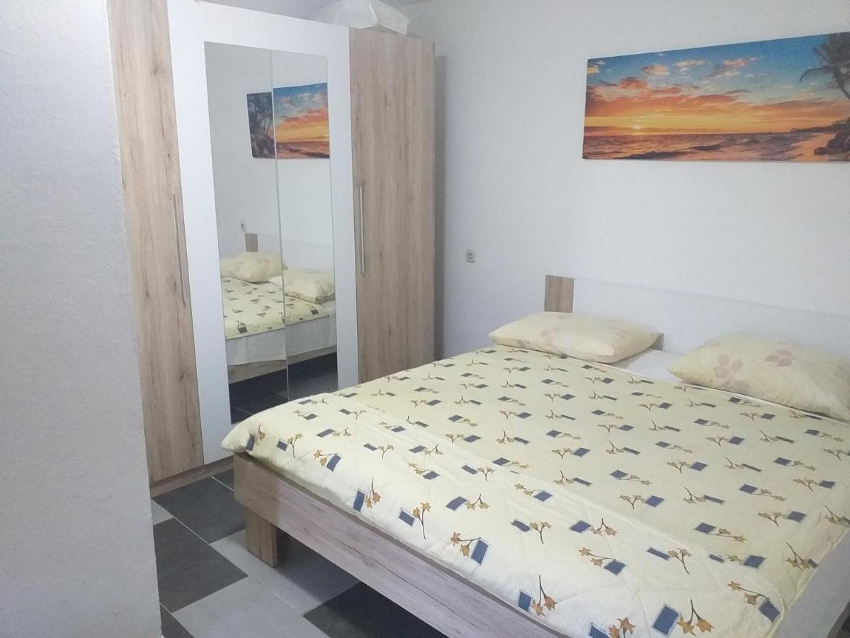 Apartmani Branka Rtina Esterno foto