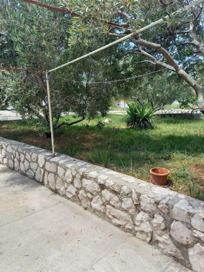 Apartmani Branka Rtina Esterno foto